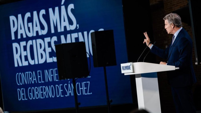 ep el presidente del partido popular alberto nunez feijoo durante el acto pagas mas recibes menos ep el presidente del partido popular alberto nunez feijoo durante el acto pagas mas recibes menos