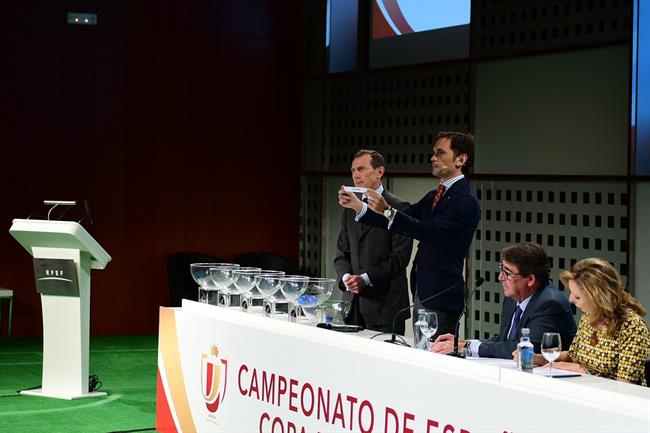 Emilio Butragueño, en el sorteo de la copa del rey | EUROPA PRESS ep emilio butragueno ensorteola coparey