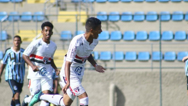ep gustavo maia en un partido con el sao paulo