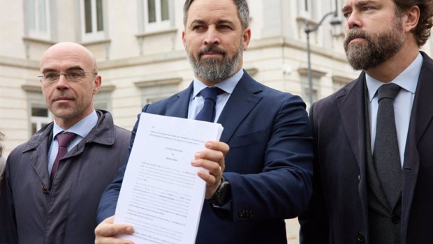 ep i d el vicepresidente de accion politica y eurodiputado de vox jorge buxade el presidente de vox