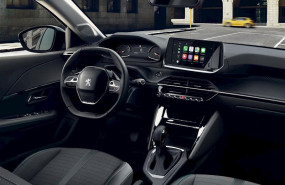 ep imagen de un puesto de conduccion de peugeot 208