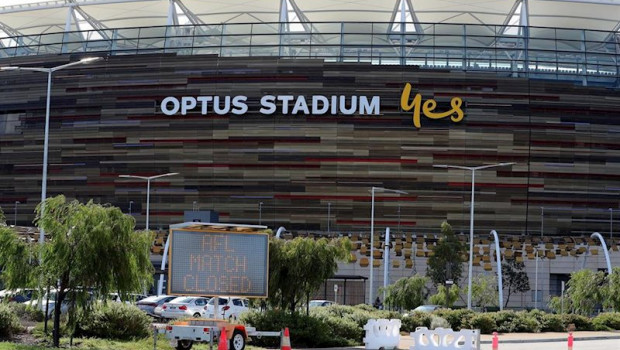 ep la afl anuncia la suspension de la temporada de futbol australiano en el optus stadium de perth