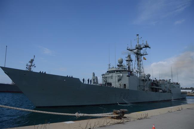 ep la fragata victoria partela basa navalrota
