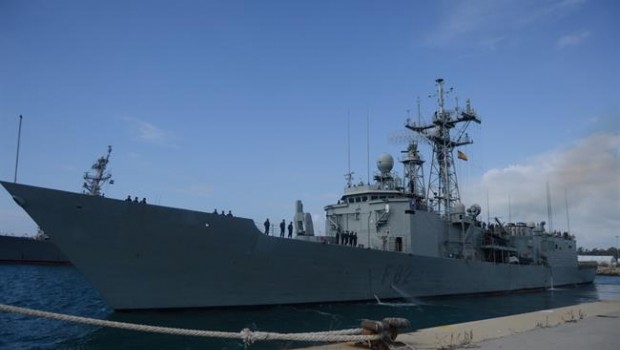 ep la fragata victoria partela basa navalrota