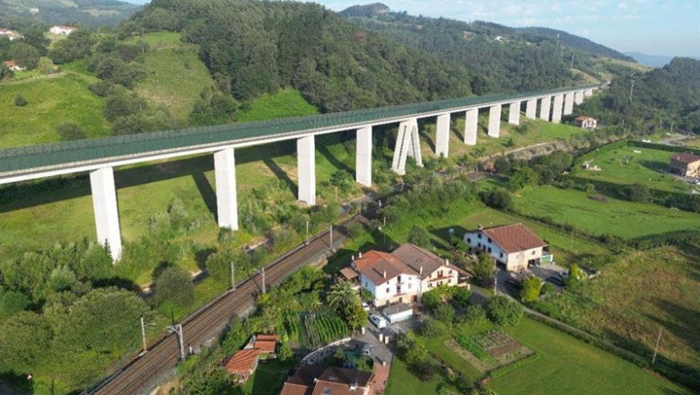 Línea de Alta Velocidad en Euskadi, viaducto de Amorebieta (Bizkaia) | MINISTERIO DE TRANSPORTES ep linea de alta velocidad en euskadi viaducto de amorebieta bizkaia