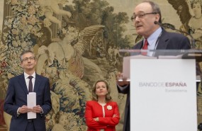 gobernador banco espana hernandez de cos