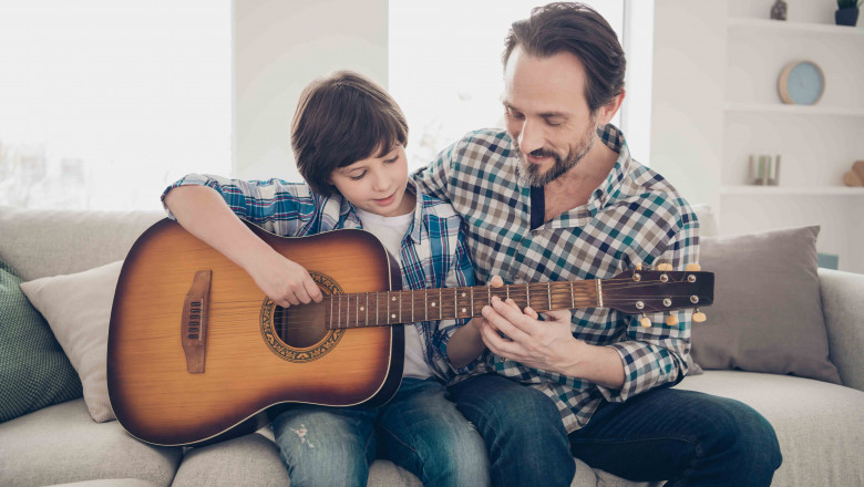 1611915699 beneficios de aprender a tocar la guitarra en la ni ez