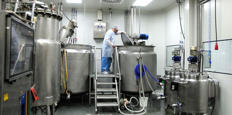 La producción industrial en España arranca el año repuntando un 4% en enero