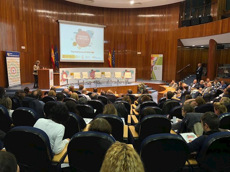 ep acto de la minitra de sanidad en funciones maria luisa carcedo