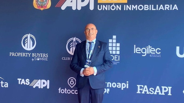 ep angel martinez leon nuevo presidente del consejo general de coapi en espana