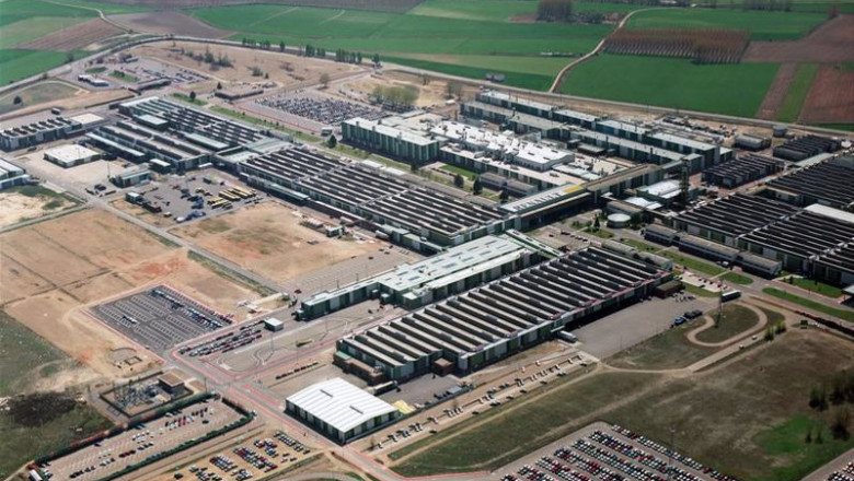 Archivo - Imagen aérea de la factoría de Renault en Palencia | RENAULT - Archivo ep archivo imagen aerea de la factoria de renault en palencia
