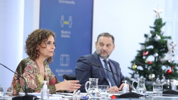 ep archivo   la ministra portavoz y de hacienda maria jesus montero y el ministro de transportes