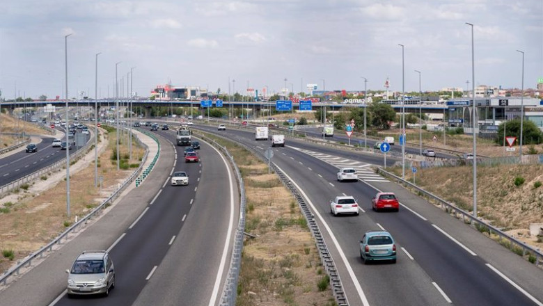 ep archivo varios coches circulan por la autovia a 5 a 1 de septiembre de 2023 en madrid espana ep archivo varios coches circulan por la autovia a 5 a 1 de septiembre de 2023 en madrid espana