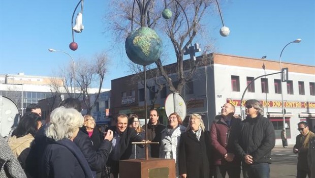 ep astronauta pedro duque inaugura estatuaciudad lineal madrid