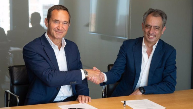 ep carlos vecino director de comercializacion de naturgy y pierre yves sachet director de mobility