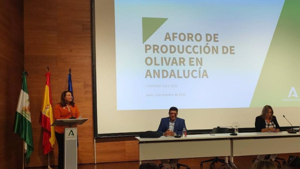 ep carmen crespo presenta el aforo del olivar 2022 2023