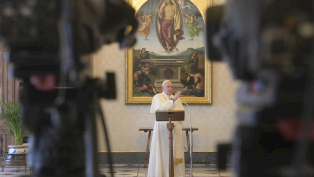 ep el papa en el palacio apostolico