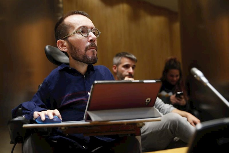 https://img6.s3wfg.com/web/img/images_uploaded/2/9/ep_el_portavoz_de_unidas_podemos_pablo_echenique_en_la_comision_del_congreso_de_los_diputados_para.jpg
