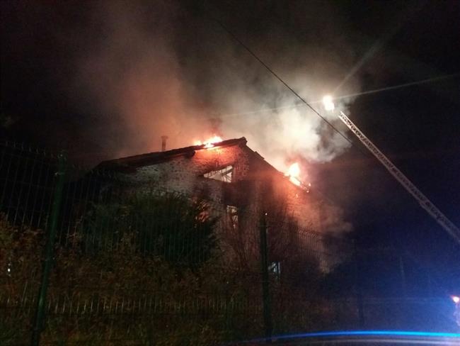 Fallece un hombre en un incendio en Bárcena de Cicero | 112 CANTABRIA ep fallecehombreun incendiobarcenacicero