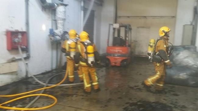Los bomberos siguen trabajando en la extinción | CEDIDA ep los bomberos siguen trabajandola extincion
