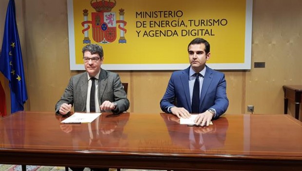 ep nadal firmaalcaldealmeriaconvenioimplantarsit