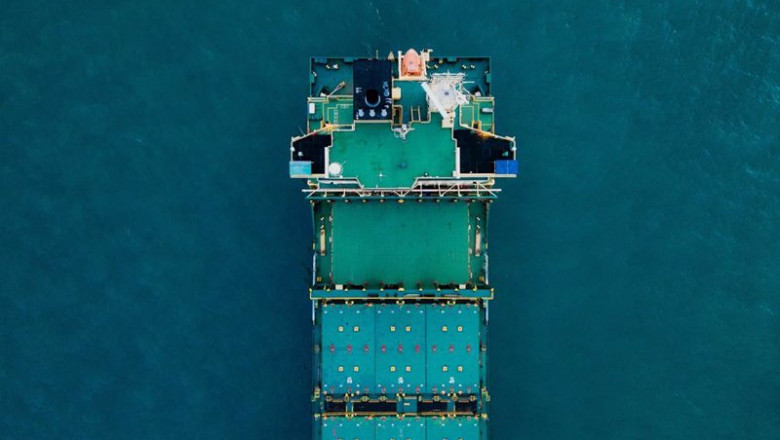 Un barco transportando mercancía | FOMENT DEL TREBALL ep un barco transportando mercancia