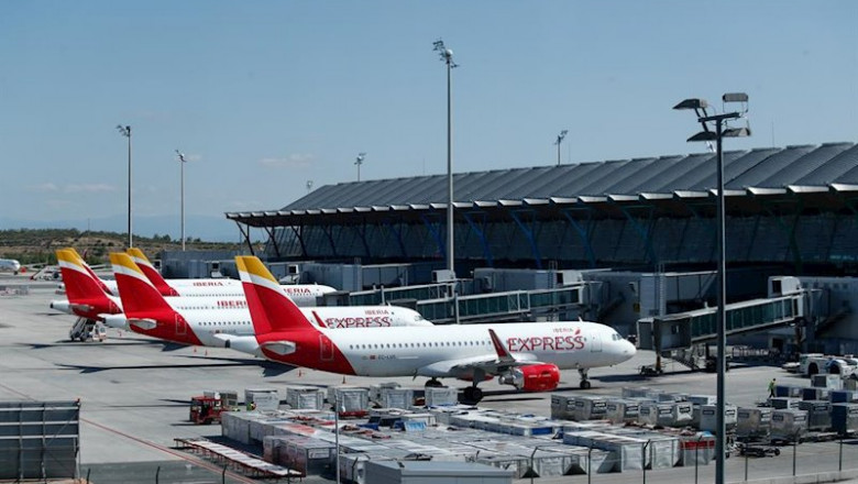Varios aviones de Iberia Express en Barajas. | Oscar J. Barroso / Europa Press ep varios aviones de iberia express en barajas