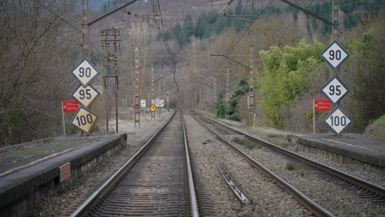 Vías de tren, a 31 de enero de 2026, en Amurrio, Álava | Iñaki Berasaluce - Europa Press ep vias de tren a 31 de enero de 2026 en amurrio alava