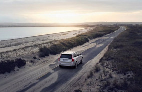 ep xc90 recharge plug in hybrid inscription in birch light metallic