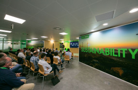 schneider electric reune a mas de 400 partners en madrid en los innovation days 2022 jpg 