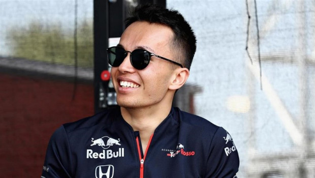 ep alexander albon
