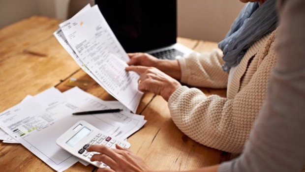 ep archivo - economia- ocu advierte que la solicitud del irpf no es obligatoria en la contratacion