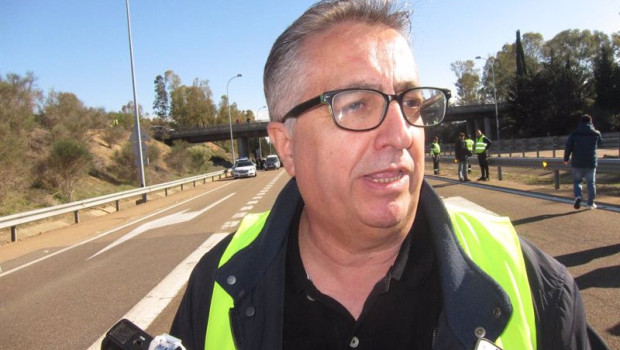 ep archivo   el secretario general de upa uce ignacio huertas en los cortes de carretera en badajoz