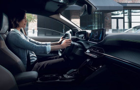 ep archivo   imagen del interior de un modelo de peugeot