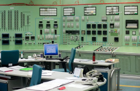 ep archivo   sala de control de la central nuclear de santa maria de garona a 23 de noviembre de