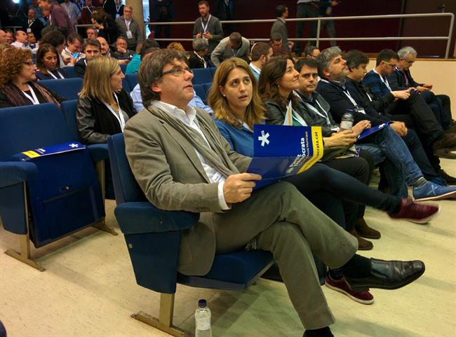 ep carles puigdemont marta pascal archivo