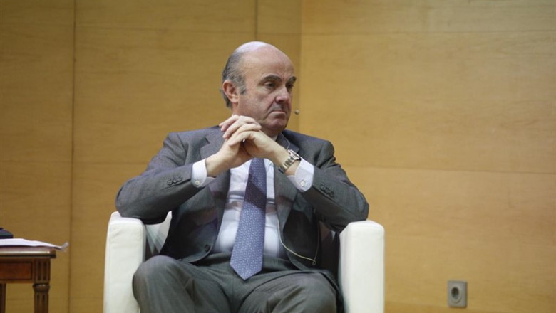 ep de guindos niegapidiesedimisionratouna reunionlos principales banqueros ep de guindos niegapidiesedimisionratouna reunionlos principales banqueros