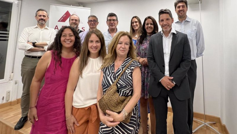 ep economia la patronal aemes firma convenio de mediacion de seguros privados con un alza salarial ep economia la patronal aemes firma convenio de mediacion de seguros privados con un alza salarial