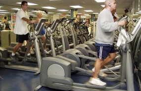 ep ejercicio gimnasio eliptica sudar