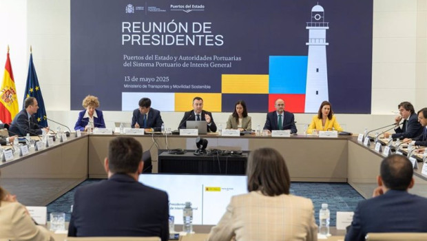 ep el presidente de puertos del estado gustavo santana en la reunion con los responsables de las 28