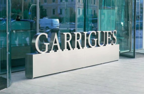 ep entrada de garrigues en la sede corporativa de las madrilenas torres de colon