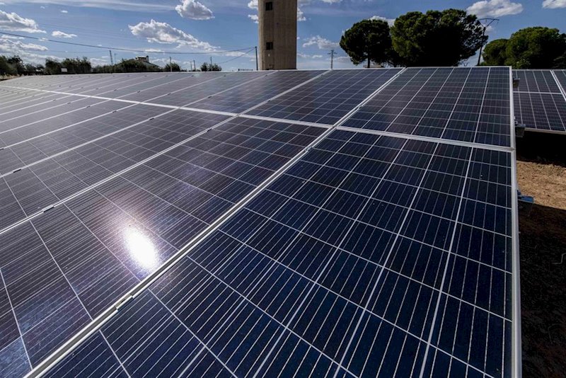 Solaria cierra un acuerdo con el banco Bayern para financiar la compra de 105 MW