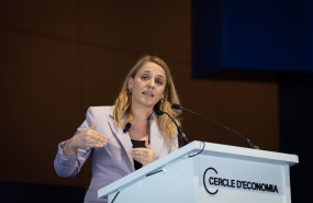 ep la consellera de economia y hacienda de la generalitat natlia mas durante su intervencion en la ep la consellera de economia y hacienda de la generalitat natlia mas durante su intervencion en la