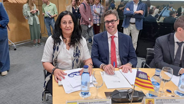 ep la directora general de fondos europeos brbara barcelo y el vicepresidente del govern y conseller ep la directora general de fondos europeos brbara barcelo y el vicepresidente del govern y conseller
