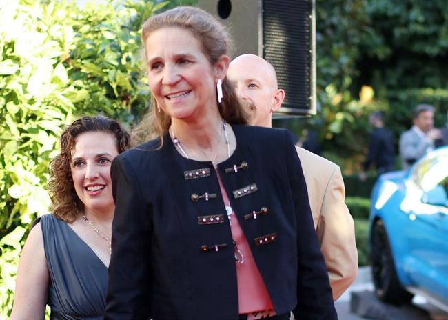 La Infanta Elena y Carlos García Revenga, juntos en la fiesta del 4 de julio | INFANTA ELENA/ DANIEL HERNÁNDEZ ep la infanta elenacarlos garcia revenga juntosla fiesta4julio