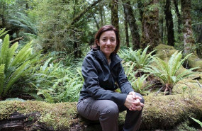 ep la pateontologa del instituto universitario de ciencias ambientales de aragon laia alegret en
