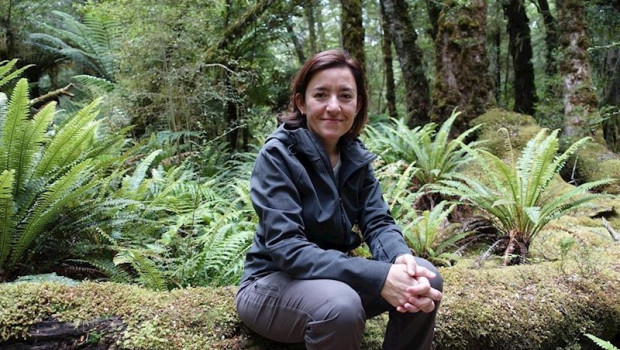 ep la pateontologa del instituto universitario de ciencias ambientales de aragon laia alegret en