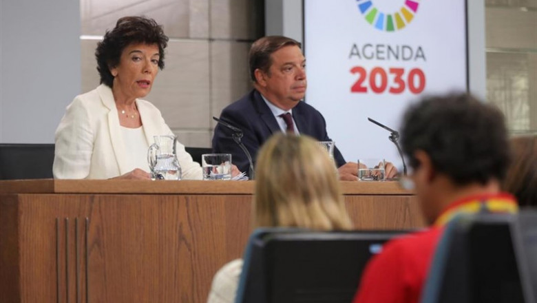 ep la portavoz del gobierno y ministra de educacion en funciones isabel celaa y el ministro de