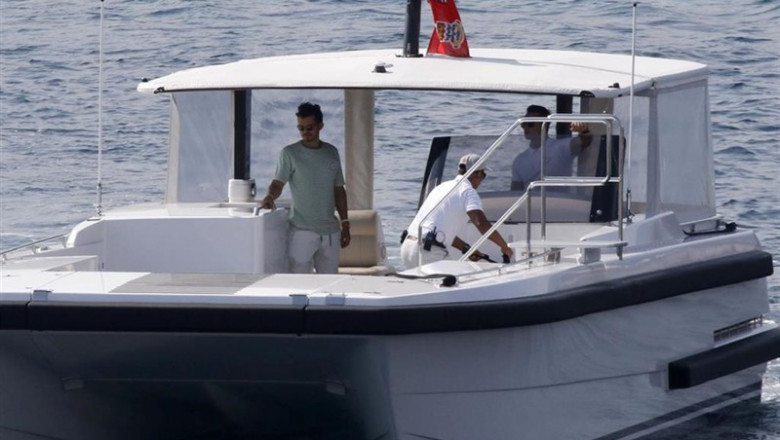 Orlando Bloom disfruta de un paseo en solitario por las playas de Mallorca | JOSÉ RAMÓN GUISADO ep orlando bloom disfrutaun paseosolitariolas playasmallorca