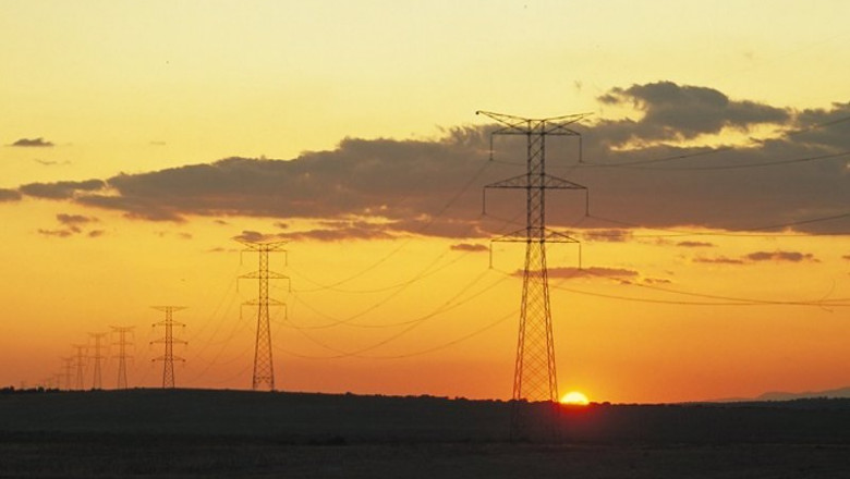 Recurso de electricidad, postes eléctricos | RED ELÉCTRICA DE ESPAÑA (REE) - Archivo ep recurso de electricidad postes electricos 20201014111103